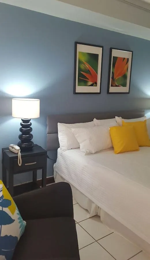 The Mandeville Hotel - Manchester Jamaica